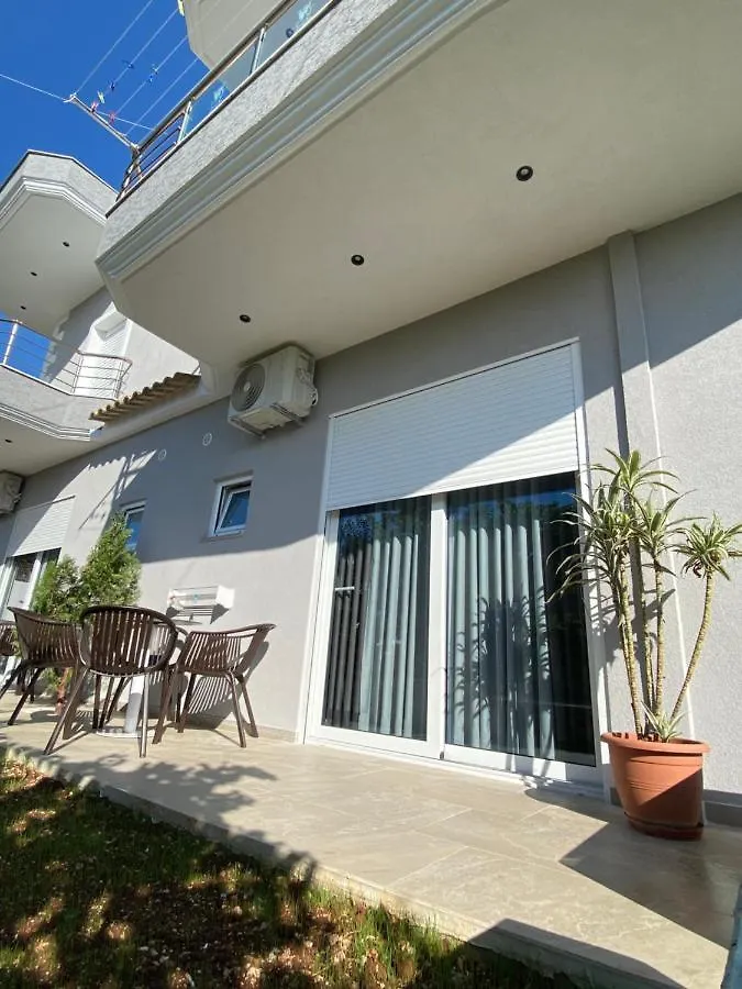 Apartment Vila Neli Ksamil